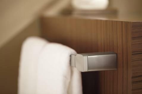 YB8886CH product image.