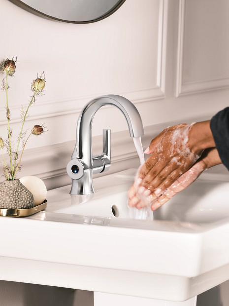 S6910EW product image.