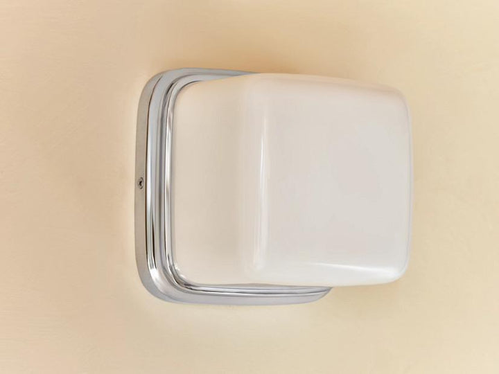 YB1351CH product image.