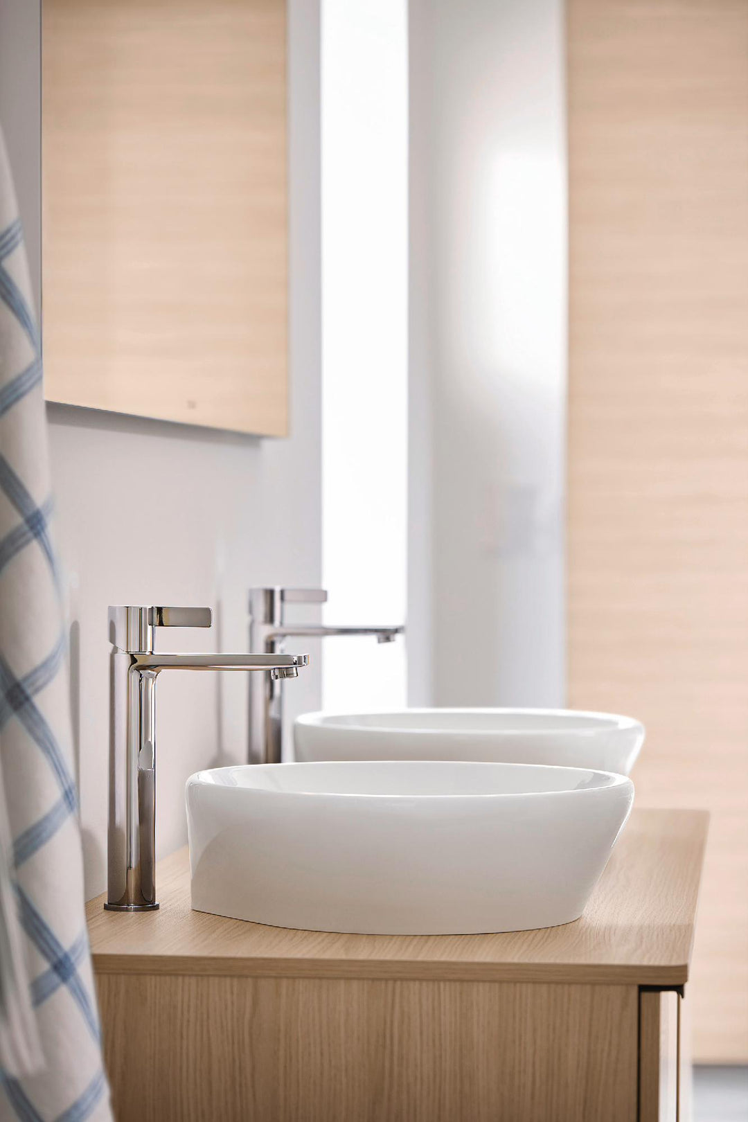 2371400070 product image.